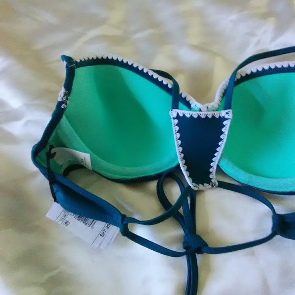NWT New teal Shade & Shore bikini swimsuit top 36B - Picture 2 of 5